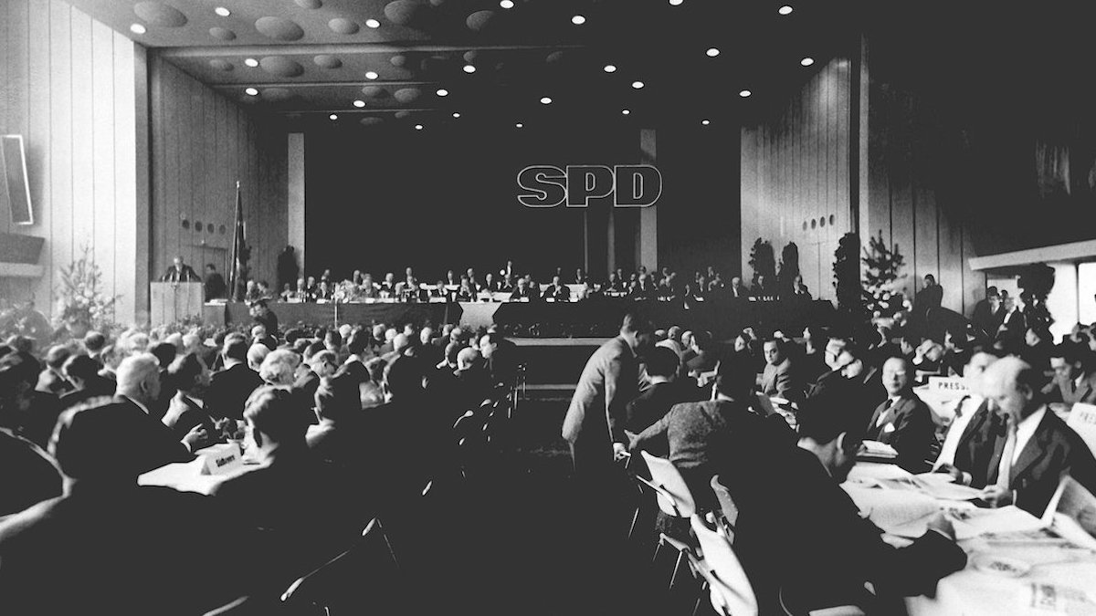 Foto: Blick auf die Delegierten des SPD-Parteitags 1959 in Bad Godesberg